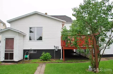 46 3rd, South Range, MI 49963 photo 8