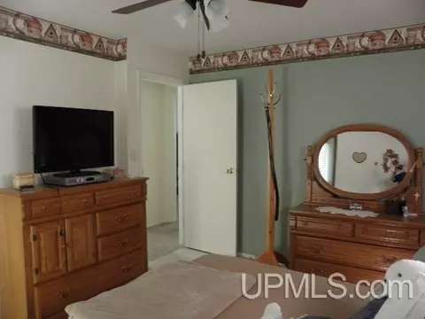 1071 E Riverview, Ishpeming, MI 49849 photo 11