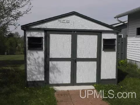 1071 E Riverview, Ishpeming, MI 49849 photo 3