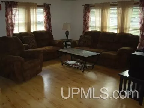 14 Mapleview, Gladstone, MI 49837 photo 11