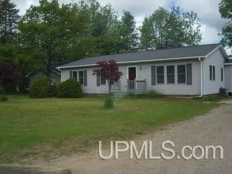 14 Mapleview, Gladstone, MI 49837 photo 1