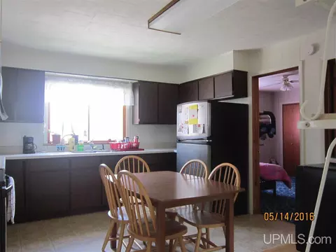 211 Cherry, Munising, MI 49862 photo 4