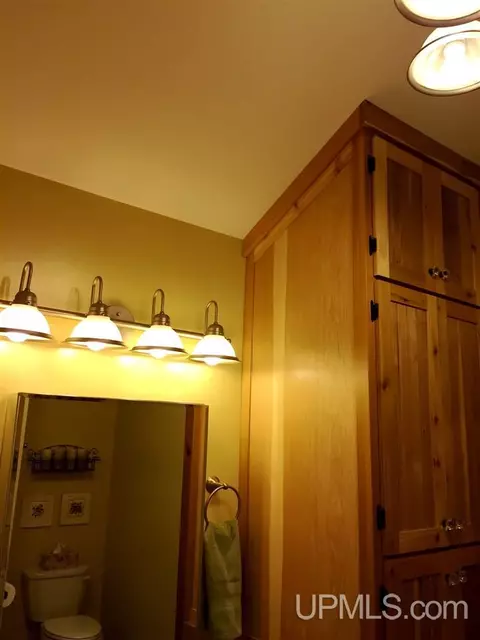 91 N Whealkate, South Range, MI 49963 photo 16