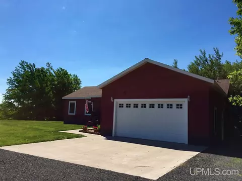 91 N Whealkate, South Range, MI 49963 photo 2