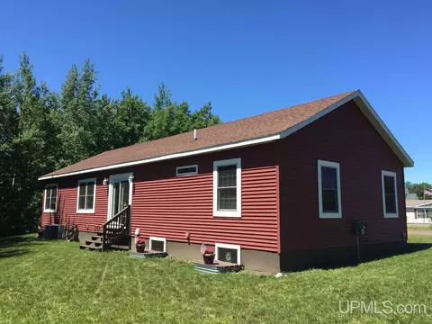 91 N Whealkate, South Range, MI 49963 photo 4