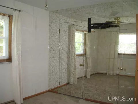 4375 M, Escanaba, MI 49829 photo 11