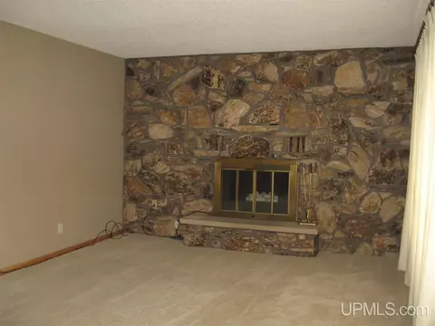 4375 M, Escanaba, MI 49829 photo 7