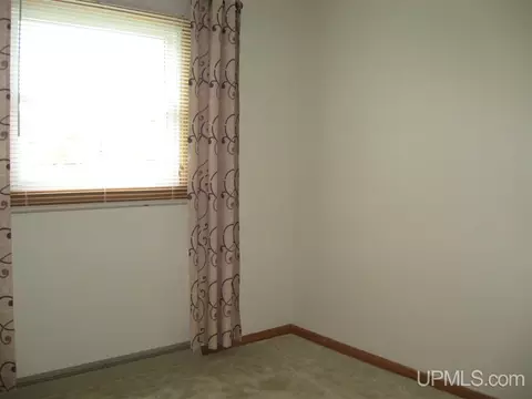 4375 M, Escanaba, MI 49829 photo 9