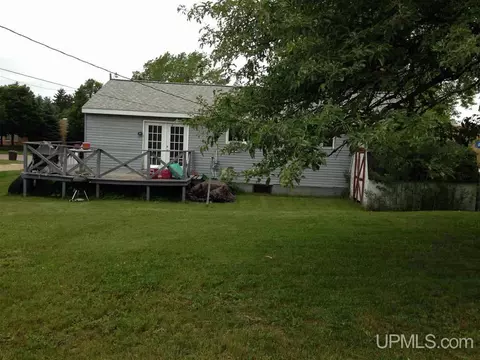 648 Poplar, Ishpeming, MI 49849 photo 6
