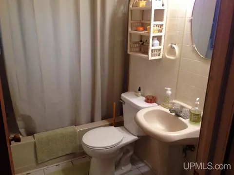 648 Poplar, Ishpeming, MI 49849 photo 18