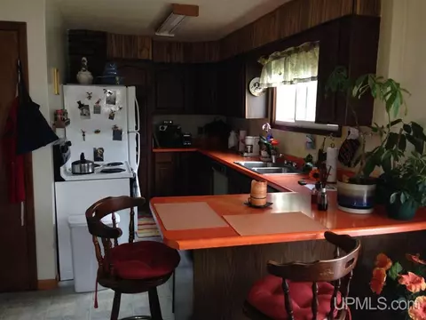648 Poplar, Ishpeming, MI 49849 photo 13