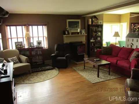 725 N First, Ishpeming, MI 49849 photo 5