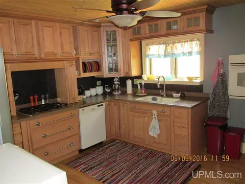 725 N First, Ishpeming, MI 49849 photo 10