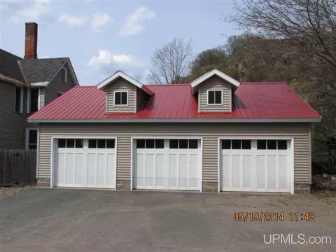 725 N First, Ishpeming, MI 49849 photo 4