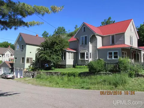 725 N First, Ishpeming, MI 49849 photo 3