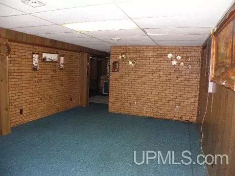 225 S Marigold, Ishpeming, MI 49849 photo 17