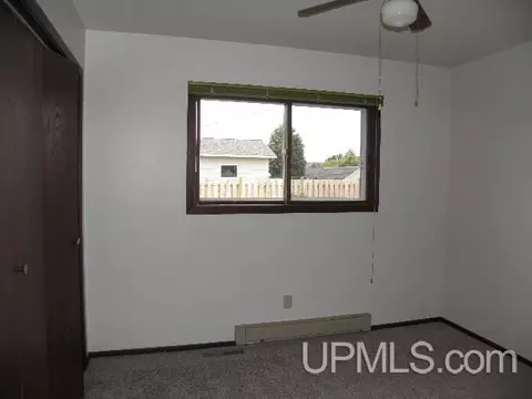 225 S Marigold, Ishpeming, MI 49849 photo 7