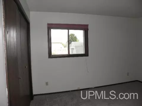 225 S Marigold, Ishpeming, MI 49849 photo 12