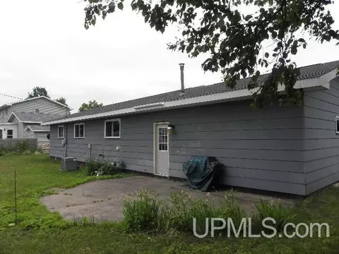 225 S Marigold, Ishpeming, MI 49849 photo 23