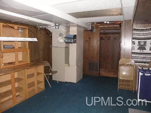225 S Marigold, Ishpeming, MI 49849 photo 18