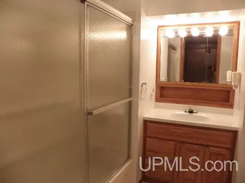 225 S Marigold, Ishpeming, MI 49849 photo 19