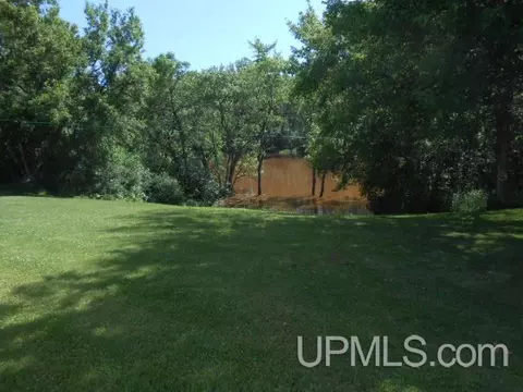 19769 Mcrae, Ewen, MI 49925 photo 15