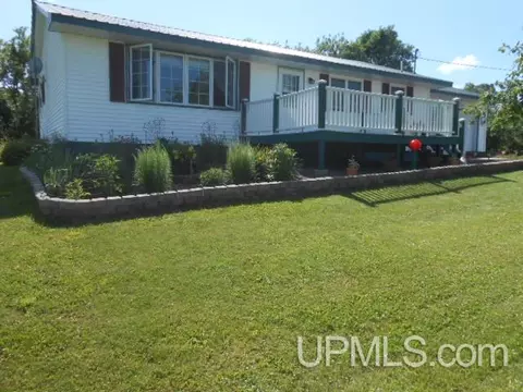 19769 Mcrae, Ewen, MI 49925 photo 1