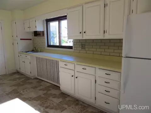 912 N Third, Ishpeming, MI 49849 photo 26