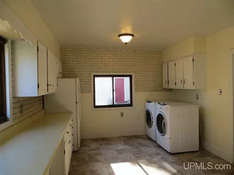 912 N Third, Ishpeming, MI 49849 photo 24