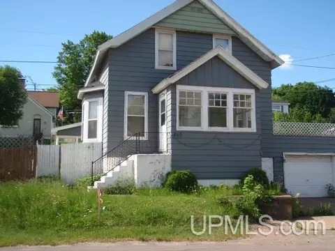 640 E Division, Ishpeming, MI 49849 photo 2