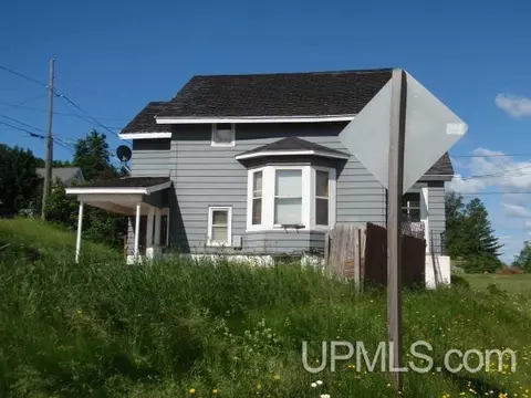 640 E Division, Ishpeming, MI 49849 photo 5