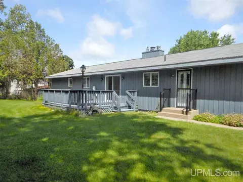 931 E, Iron Mountain, MI 49801 photo 20