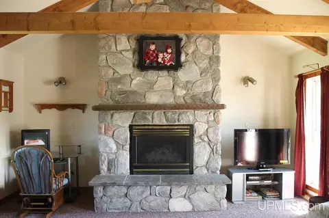 4021 D, Bark River, MI 49807 photo 5