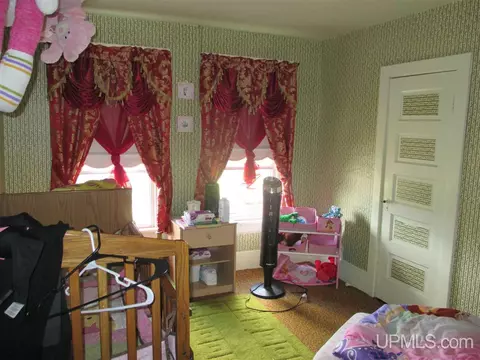 947 Stephenson, Escanaba, MI 49829 photo 7