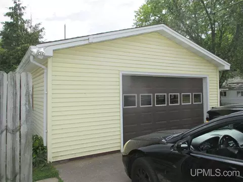 947 Stephenson, Escanaba, MI 49829 photo 9