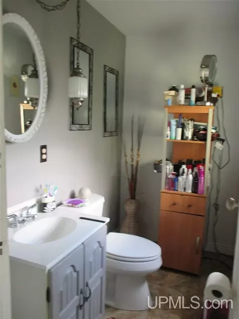 947 Stephenson, Escanaba, MI 49829 photo 6