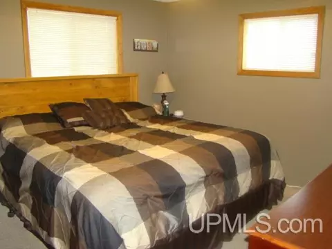 125 Marble, Ishpeming, MI 49849 photo 7