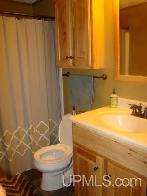 125 Marble, Ishpeming, MI 49849 photo 9