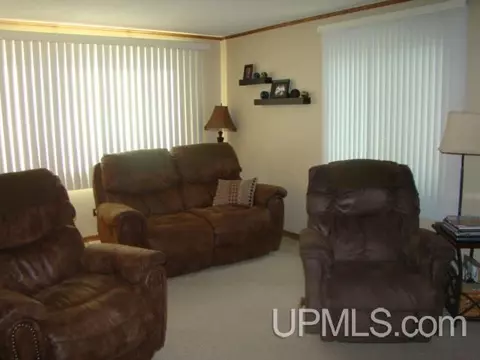 125 Marble, Ishpeming, MI 49849 photo 5