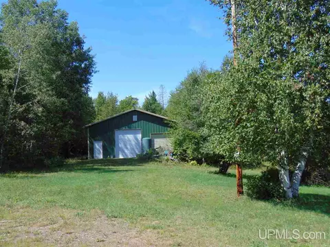 1945 North Lk, Ishpeming, MI 49849 photo 3