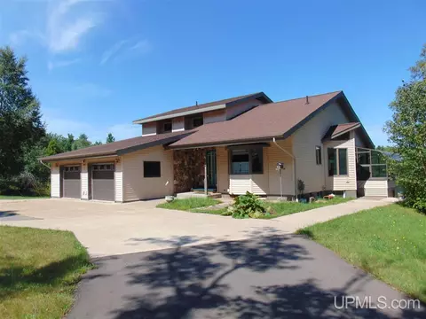 1945 North Lk, Ishpeming, MI 49849 photo 1