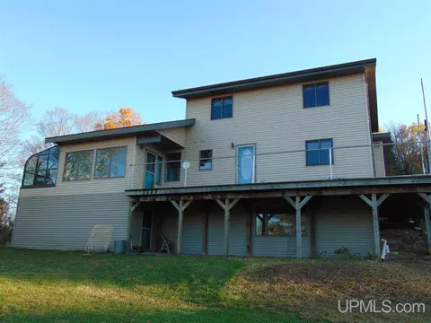 1945 North Lk, Ishpeming, MI 49849 photo 15