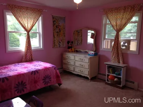 4843 Danforth, Escanaba, MI 49829 photo 6