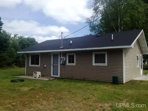 6601 M, Escanaba, MI 49829 photo 11