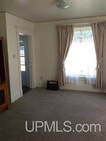 1020 Summit, Hancock, MI 49930 photo 5