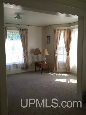1020 Summit, Hancock, MI 49930 photo 6