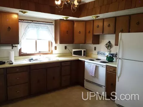 1020 Summit, Hancock, MI 49930 photo 12