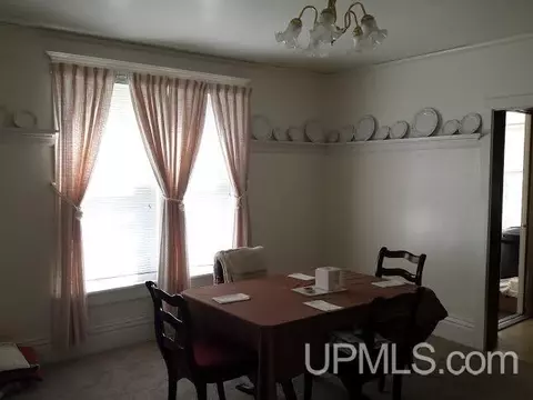 1020 Summit, Hancock, MI 49930 photo 9