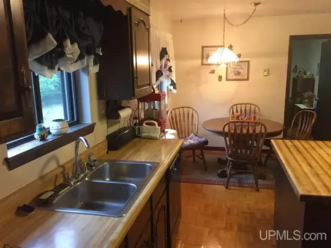 24370 Co Rd 581, Ishpeming, MI 49849 photo 4
