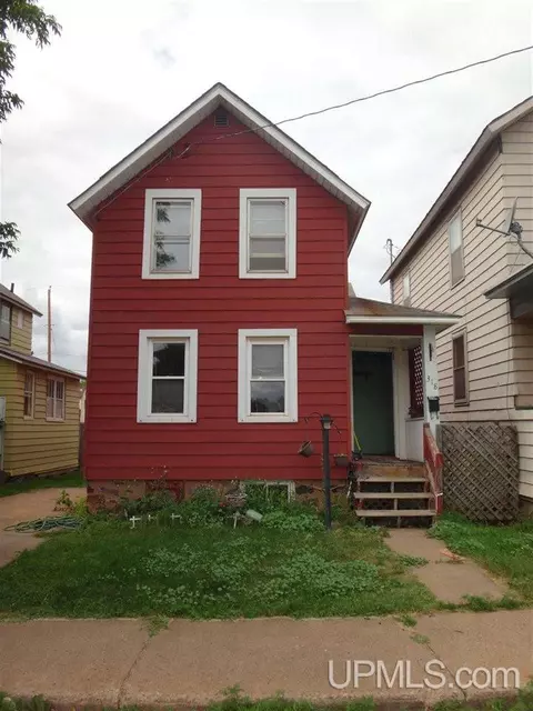 318 S Fourth, Ishpeming, MI 49849 photo 1